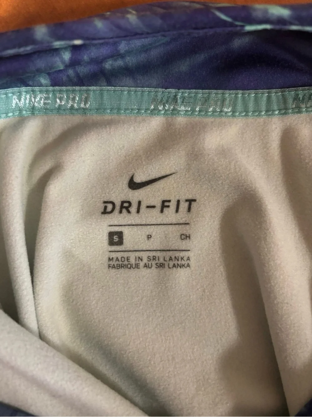 Nike Dri Fit * Woman’s Mint Green and Blue Training Top * Small.